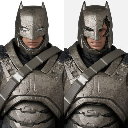 マフェックス No.313 MAFEX ARMORED BATMAN Ver.1.5